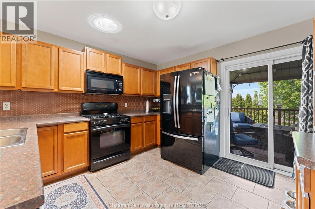 12106 Ducharme Lane, Mcgregor, Ontario  N0R 1J0 - Photo 14 - 26010995