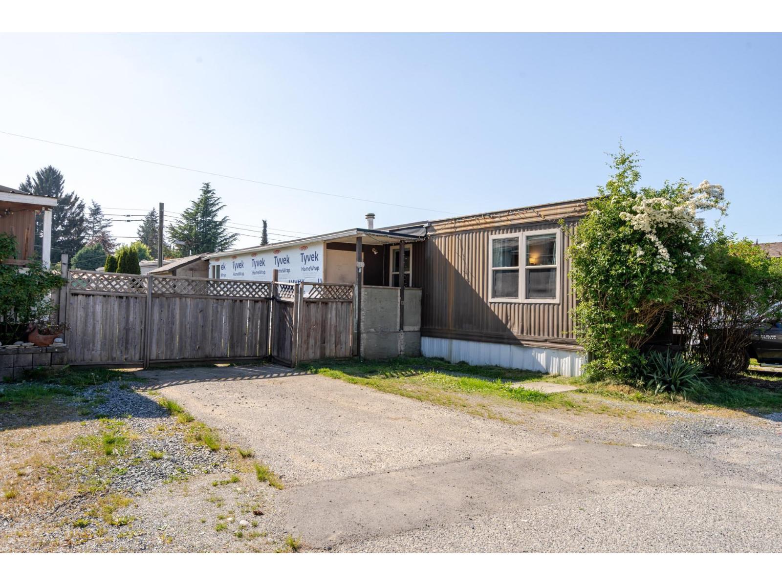 20 26892 Fraser Highway, Langley, British Columbia  V4W 3T5 - Photo 2 - R3120173