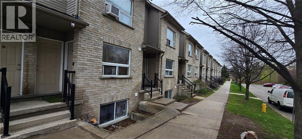 144 W HIGHLAND Road W Unit# 5, Kitchener, Ontario