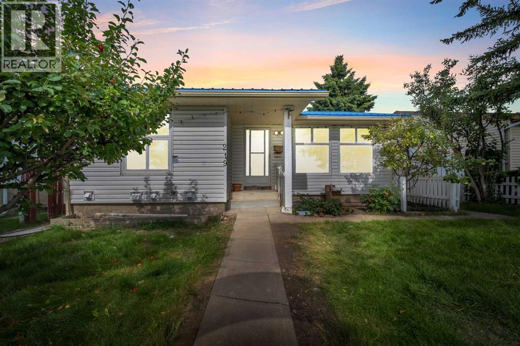 219 Falwood Way Ne, Calgary, Alberta  T3J 1A9 - Photo 34 - A2307468