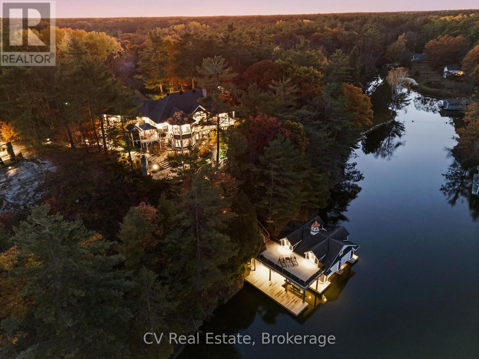 1060 S SUNSET BAY RD, Gravenhurst, Ontario