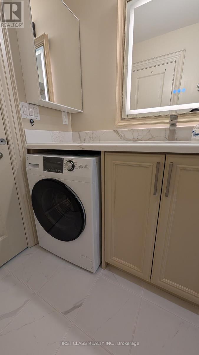 Main - 424 Roehampton Avenue, Toronto, Ontario  M4P 1S4 - Photo 10 - C13125332