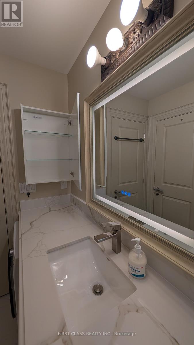 Main - 424 Roehampton Avenue, Toronto, Ontario  M4P 1S4 - Photo 9 - C13125332