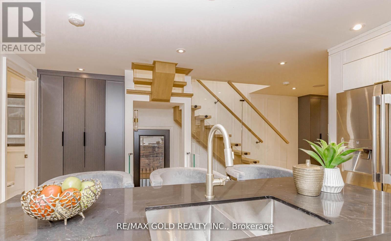 786 Euclid Avenue, Toronto (Annex), Ontario  M6G 2V4 - Photo 11 - C13125370