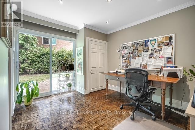 17 Denmark Crescent, Toronto, Ontario  M2R 1J3 - Photo 13 - C13125410