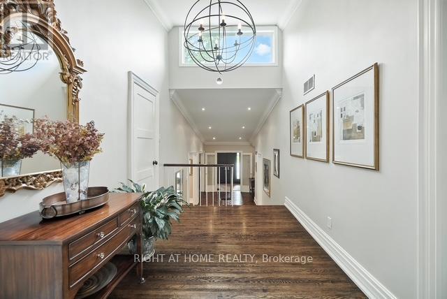 17 Denmark Crescent, Toronto, Ontario  M2R 1J3 - Photo 7 - C13125410