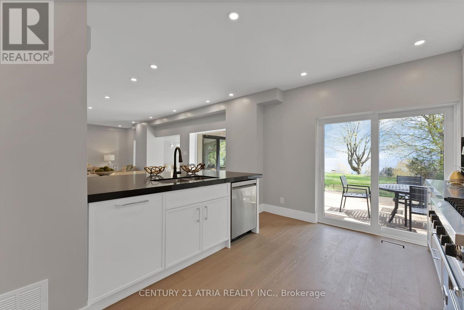 33 Bellehaven Crescent, Toronto, Ontario  M1M 1H2 - Photo 15 - E13124534