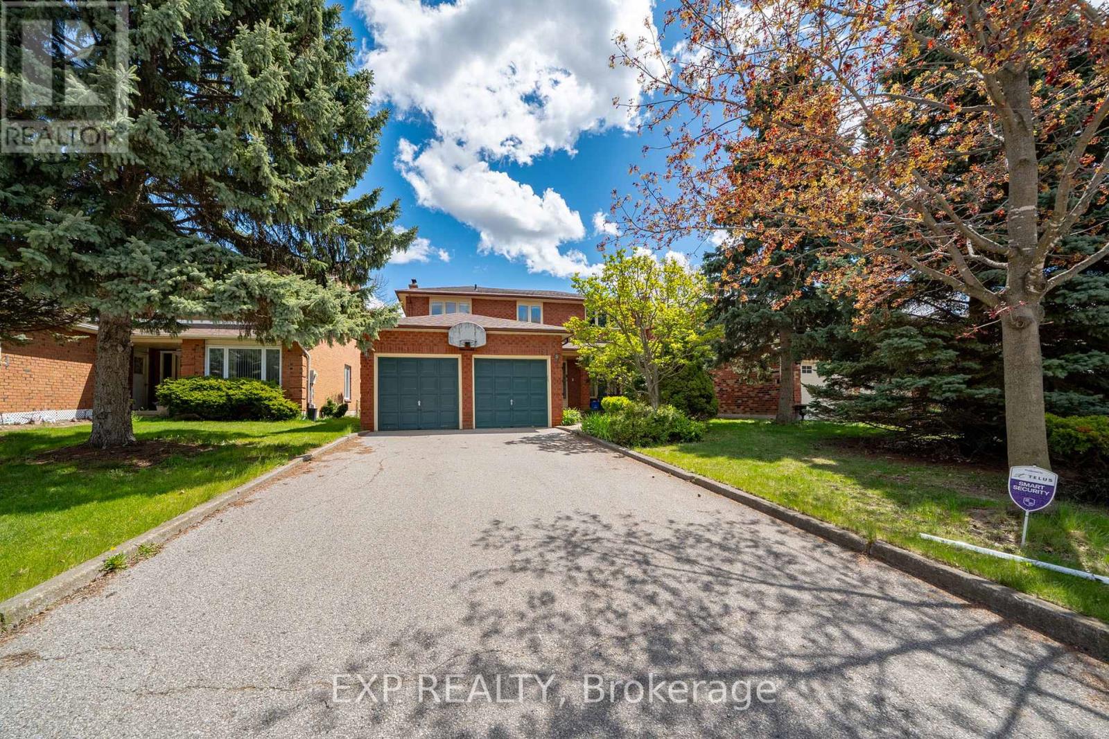 51 Sanderson Crescent, Richmond Hill, Ontario  L4C 5L5 - Photo 5 - N13125318