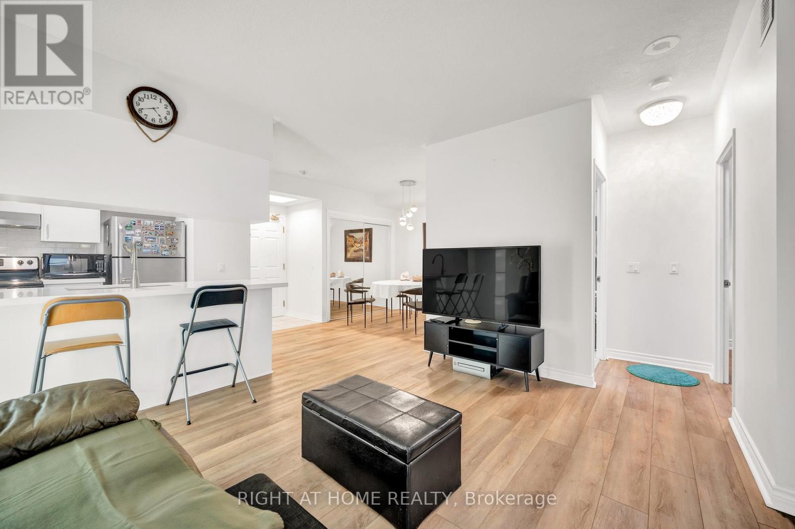 107a - 7398 Yonge Street, Vaughan (Crestwood-Springfarm-Yorkhill), Ontario  L4J 8J2 - Photo 25 - N13125386