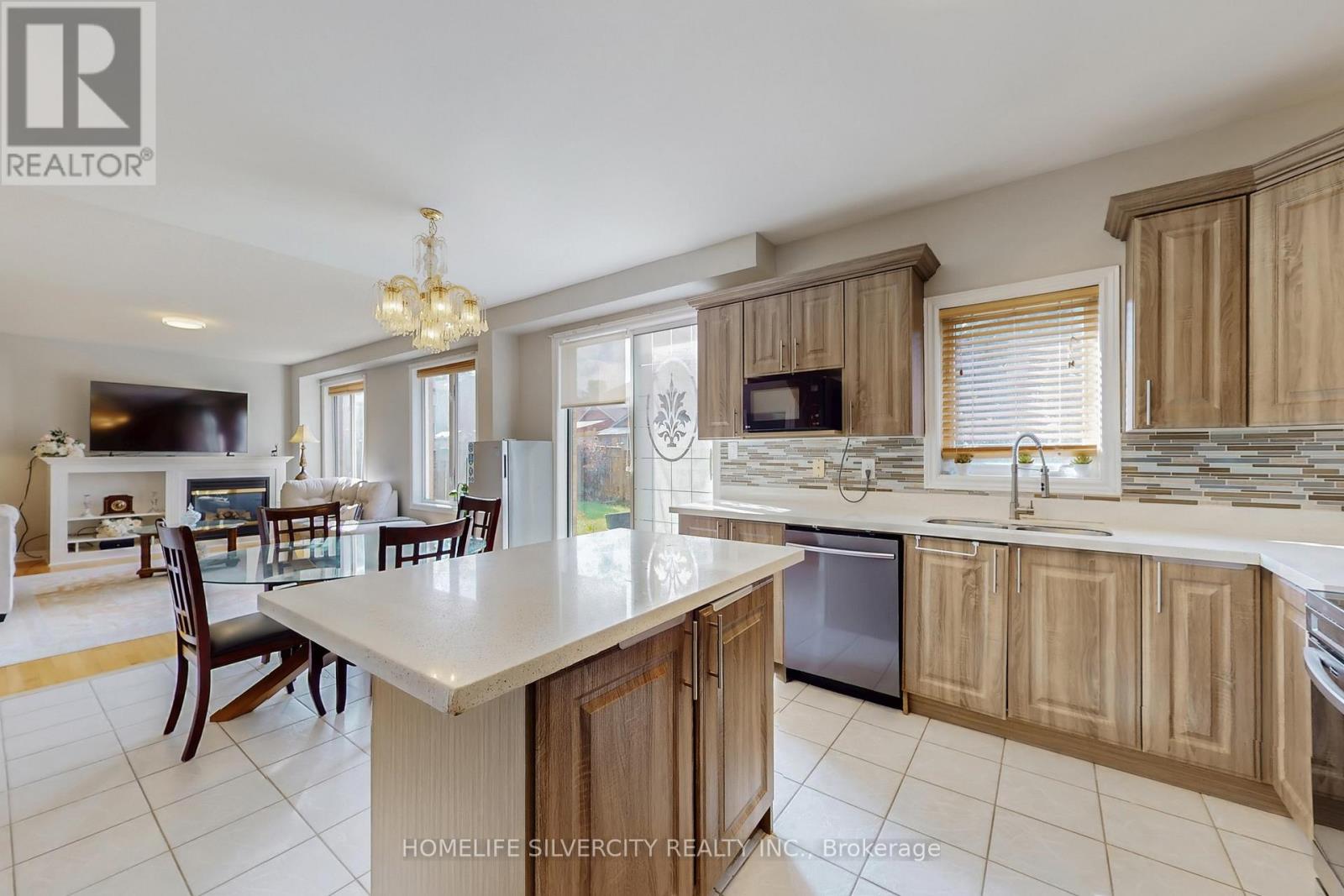 6 Rouge Fairway Street, Markham (Rouge Fairways), Ontario  L3S 4H5 - Photo 10 - N13125398