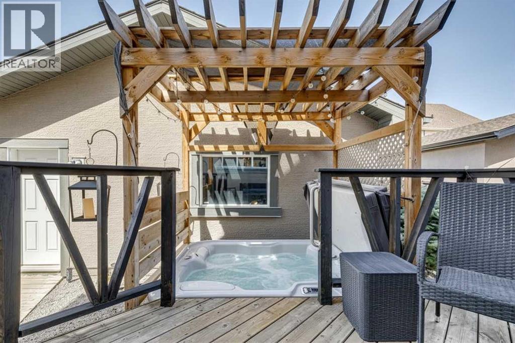216 Mahogany Grove SE, Calgary, Alberta  T3M 1W8 - Photo 3 - A2308099