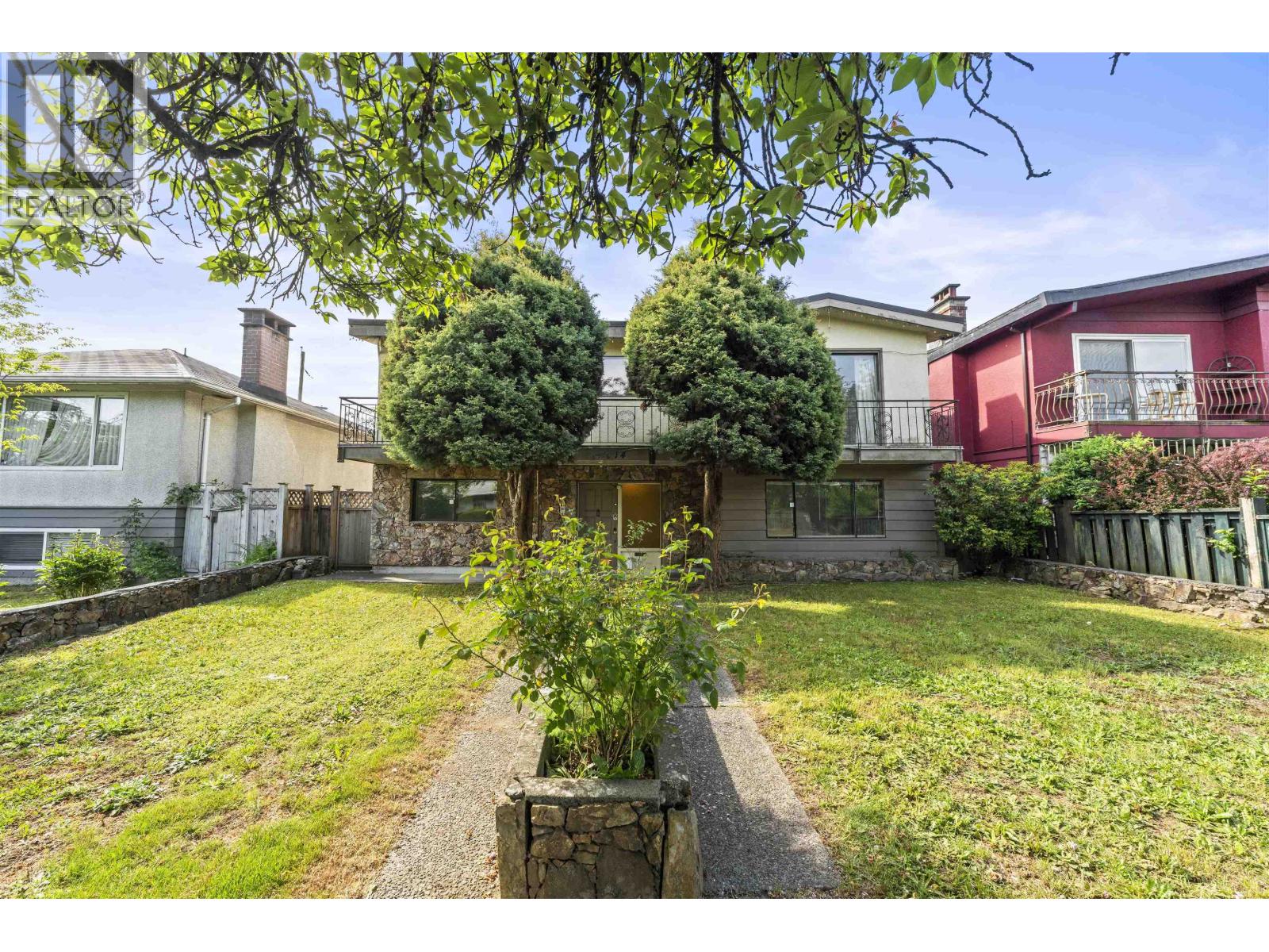 2514 E 49TH AVENUE, Vancouver, British Columbia