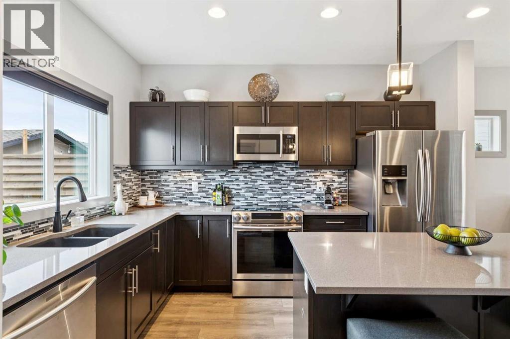 216 Mahogany Grove SE, Calgary, Alberta  T3M 1W8 - Photo 7 - A2308099