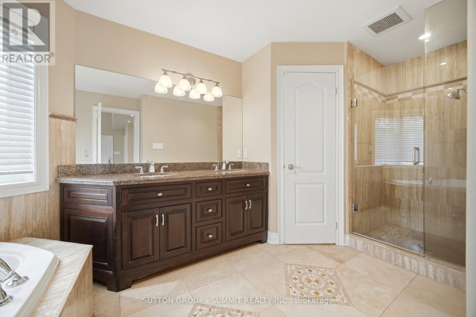 12 Pioneer Drive, Mississauga, Ontario  L5M 1G9 - Photo 22 - W13125316