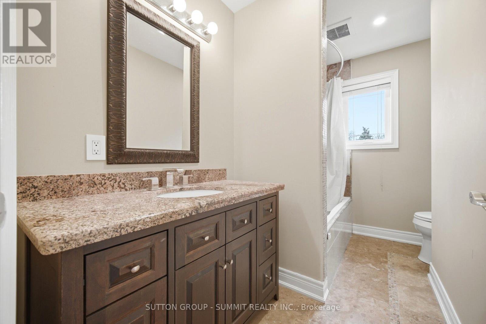12 Pioneer Drive, Mississauga, Ontario  L5M 1G9 - Photo 34 - W13125316