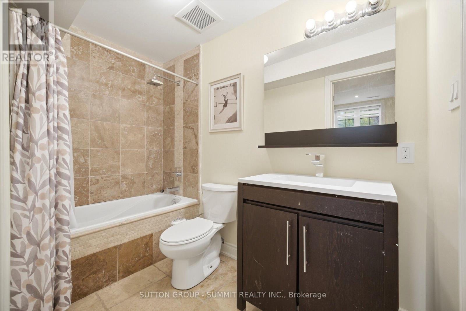 12 Pioneer Drive, Mississauga, Ontario  L5M 1G9 - Photo 43 - W13125316