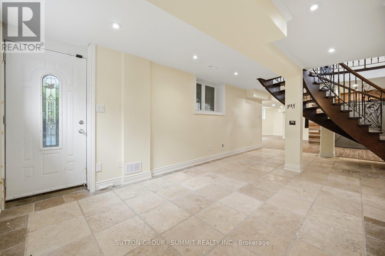 12 Pioneer Drive, Mississauga, Ontario  L5M 1G9 - Photo 48 - W13125316