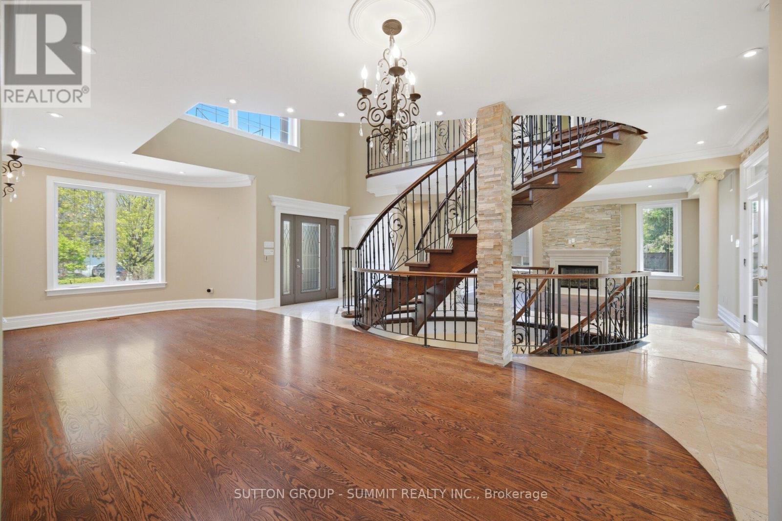 12 Pioneer Drive, Mississauga, Ontario  L5M 1G9 - Photo 6 - W13125316
