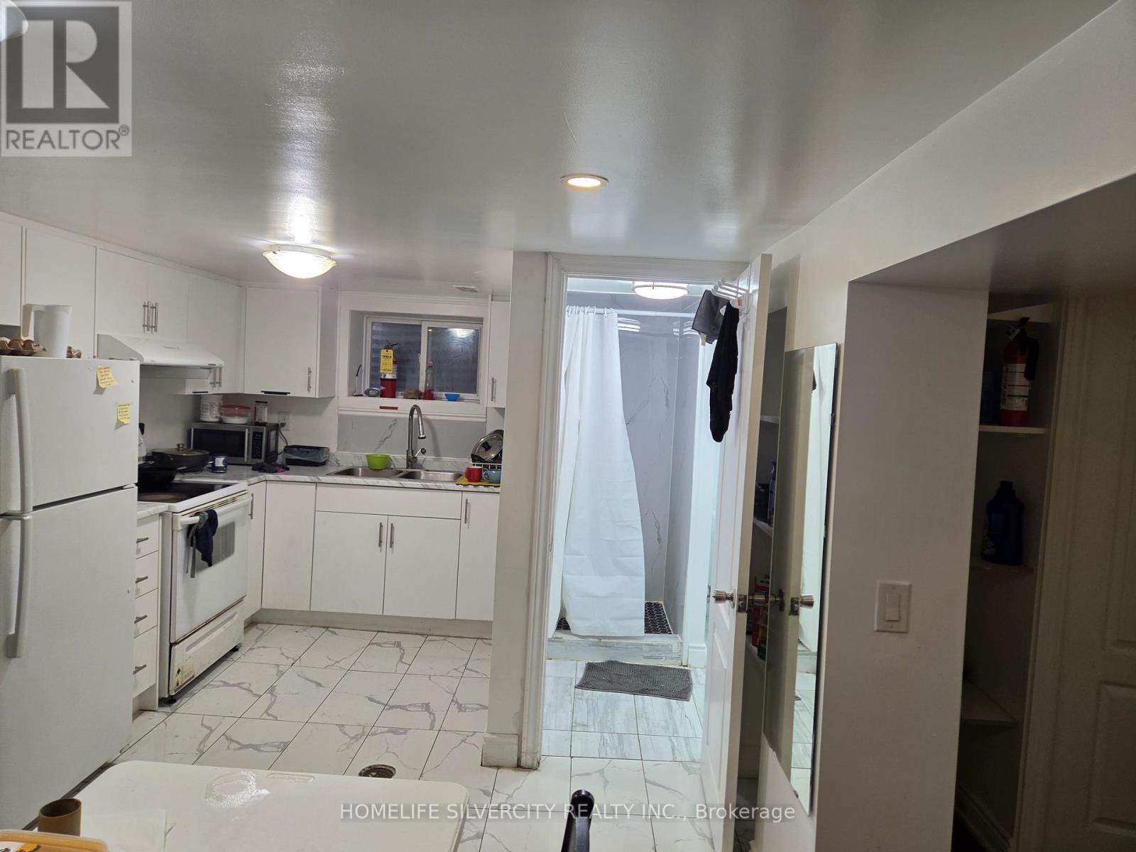 7582 Discus Crescent, Mississauga, Ontario  L4T 2V3 - Photo 18 - W13125372