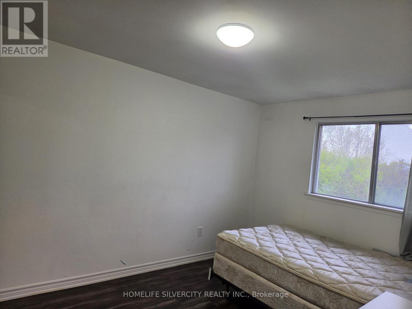 7582 Discus Crescent, Mississauga, Ontario  L4T 2V3 - Photo 6 - W13125372