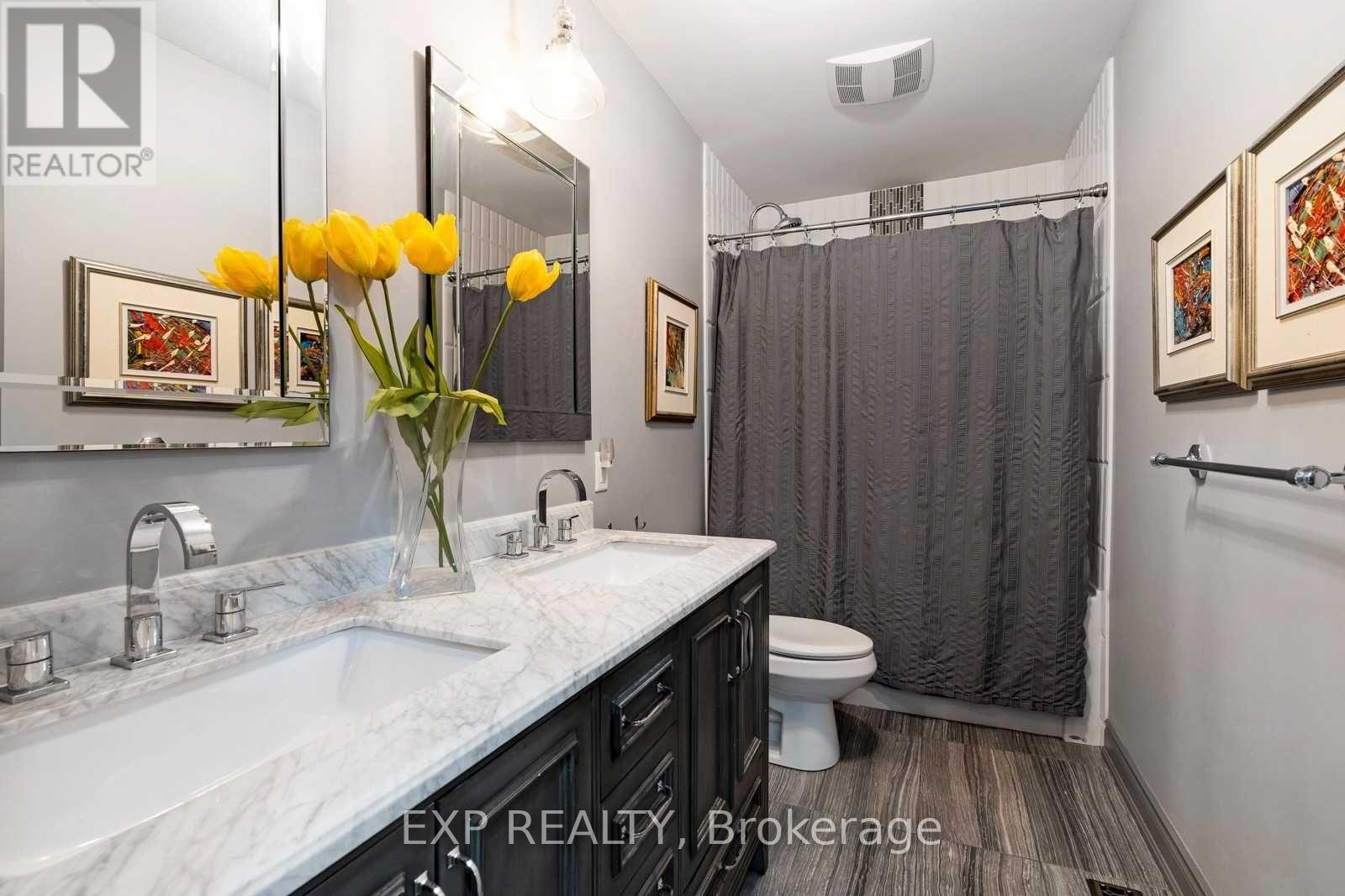 43 Floribunda Crescent, Brampton, Ontario  L6T 4R9 - Photo 10 - W13125396