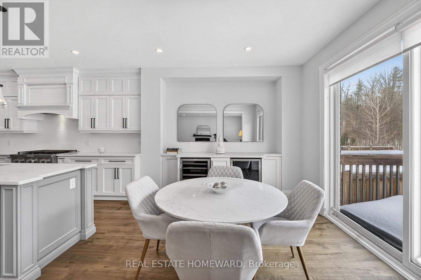3329 Vernon Powell Drive, Oakville, Ontario  L6H 0Y4 - Photo 13 - W13125408