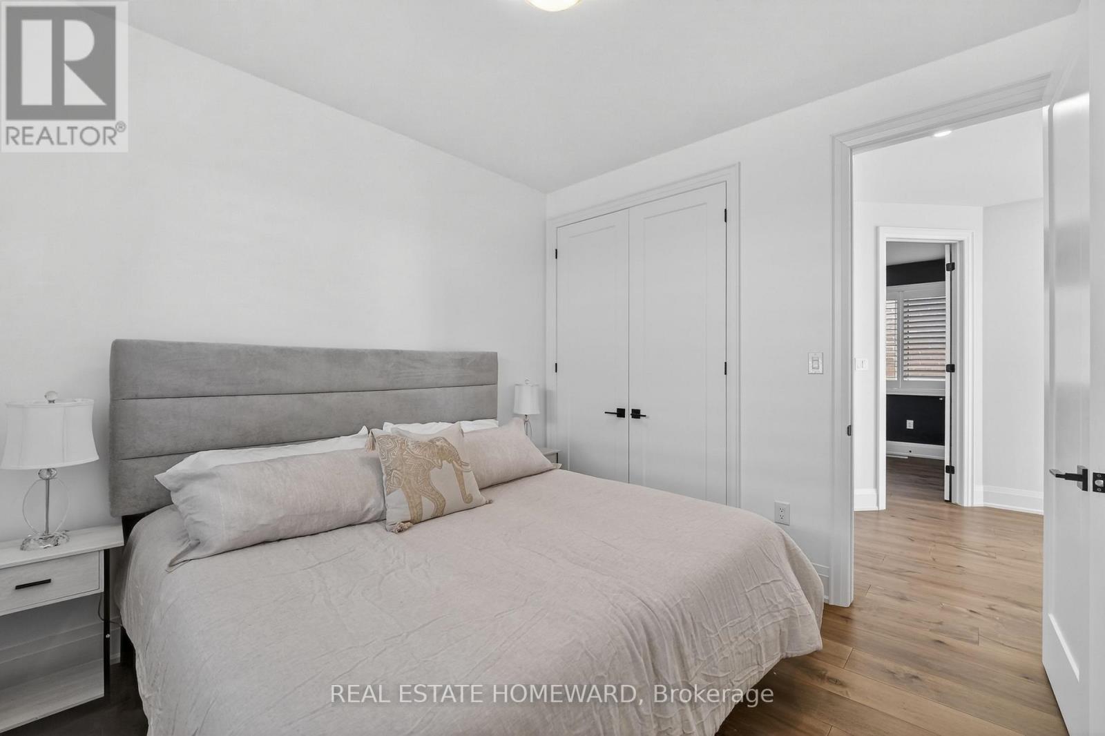 3329 Vernon Powell Drive, Oakville, Ontario  L6H 0Y4 - Photo 24 - W13125408