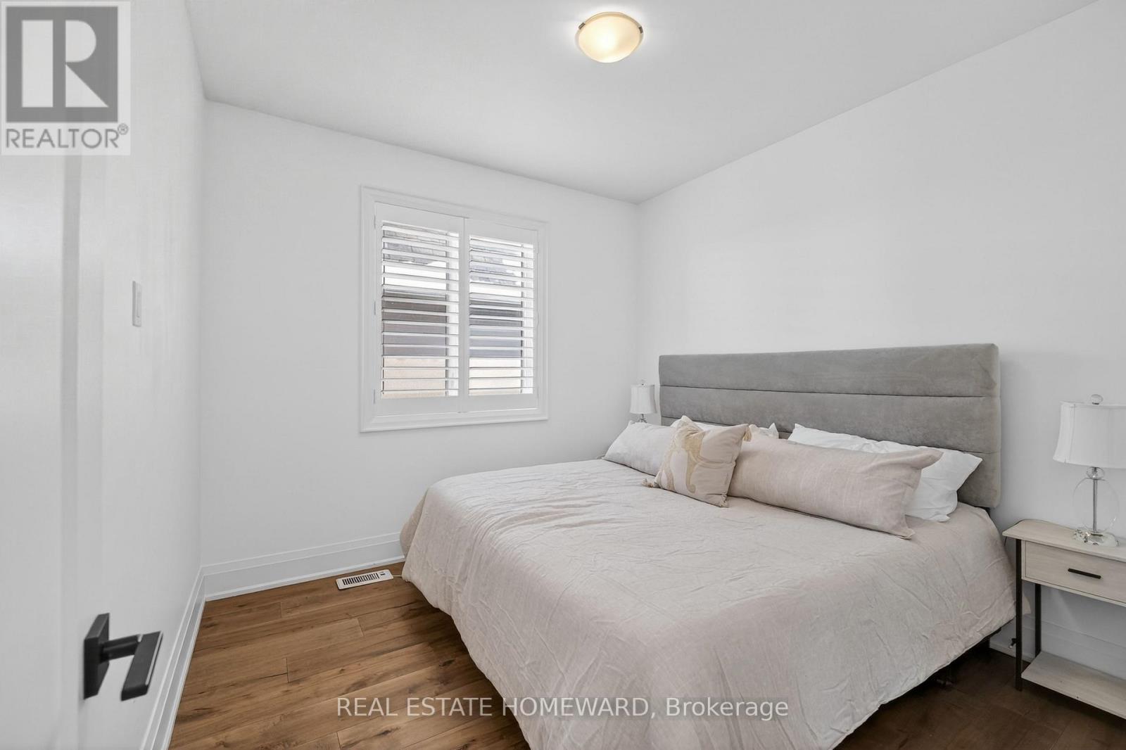 3329 Vernon Powell Drive, Oakville, Ontario  L6H 0Y4 - Photo 25 - W13125408
