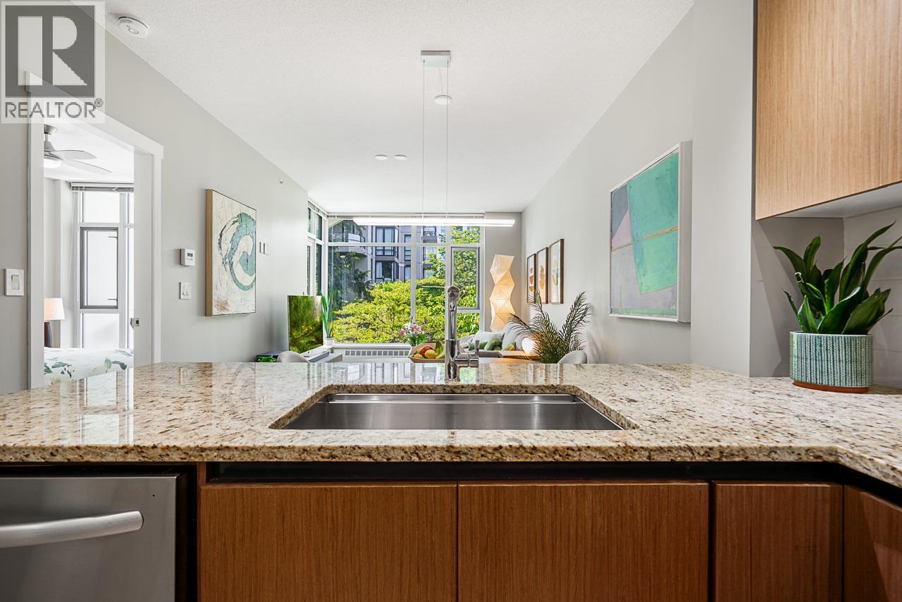 202 135 W 2nd Street, North Vancouver, British Columbia  V7M 0C5 - Photo 4 - R3123303