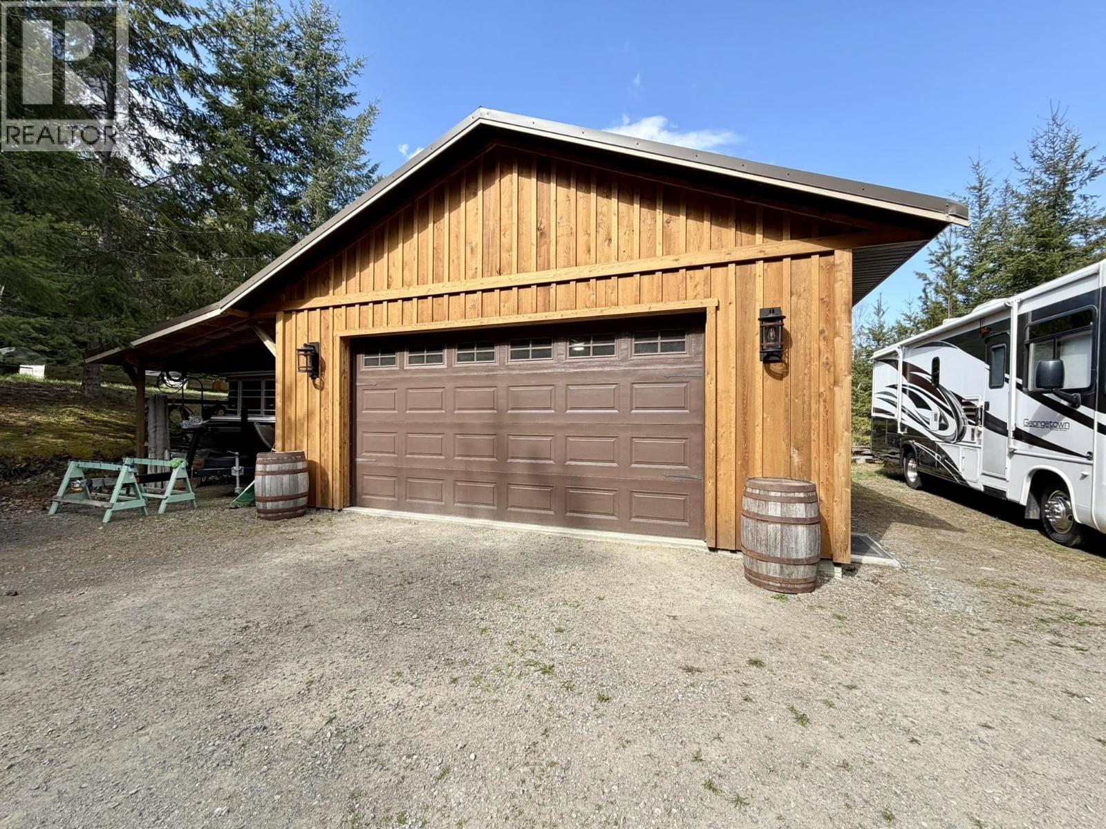 8989 S Mahood Lake Road, Canim Lake, British Columbia  V0K 1J0 - Photo 34 - R3123603
