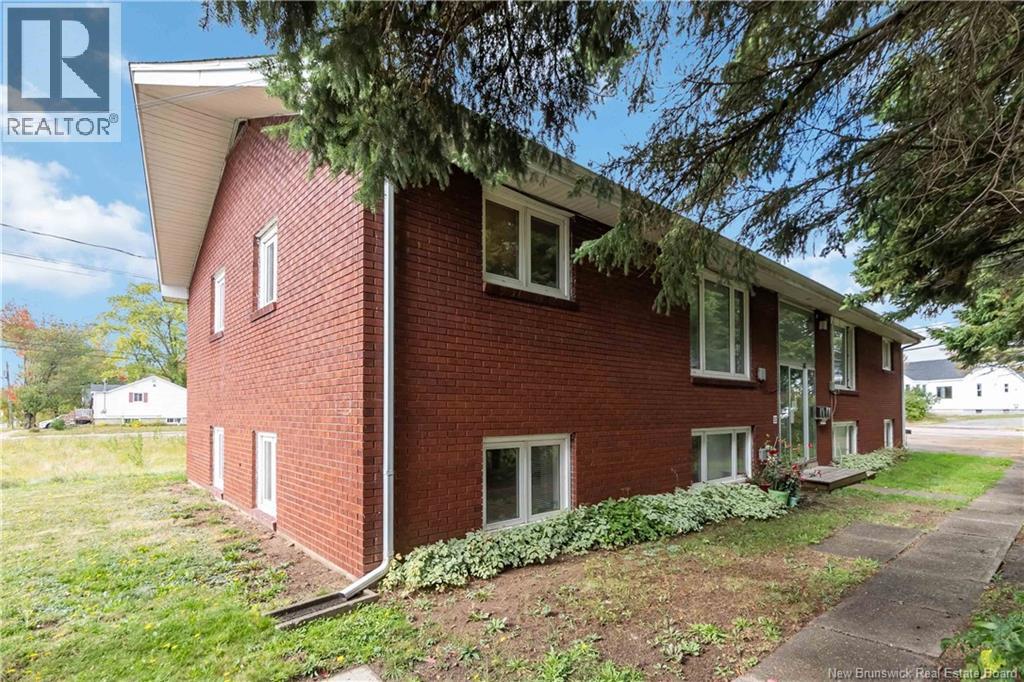92 Pacific Avenue, Moncton, New Brunswick  E1E 2G3 - Photo 1 - NB137859