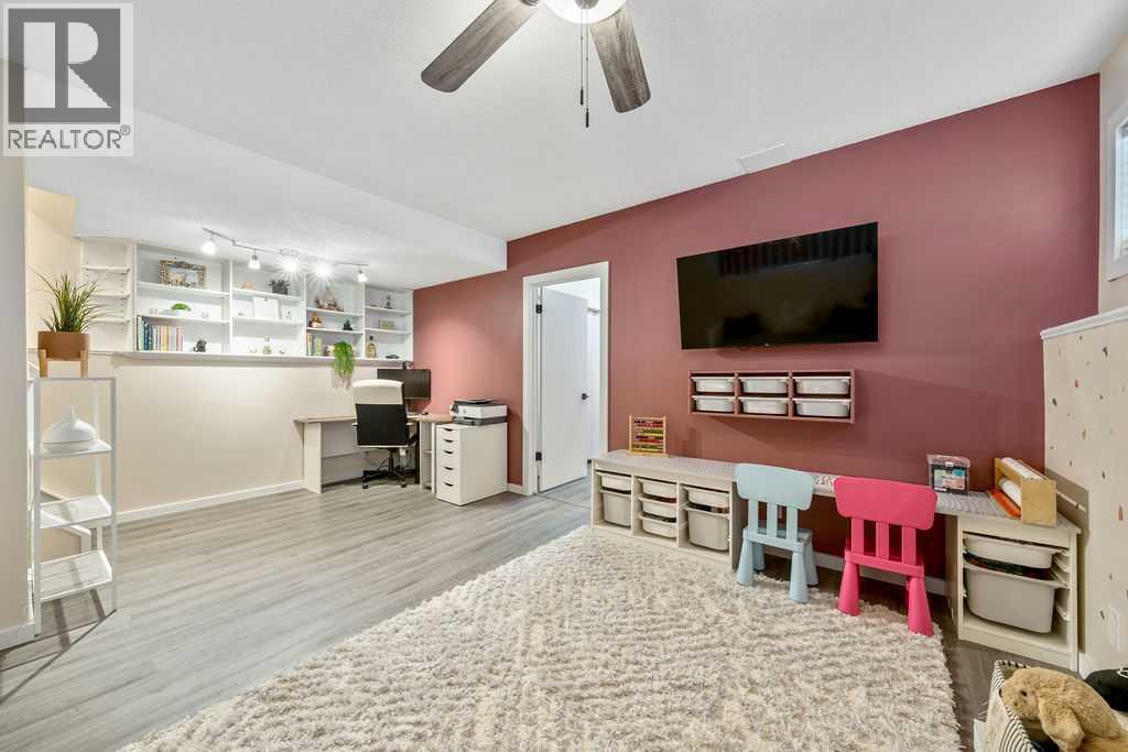 5 Shawglen Court SW, Calgary, Alberta  T2Y 2R1 - Photo 17 - A2303815
