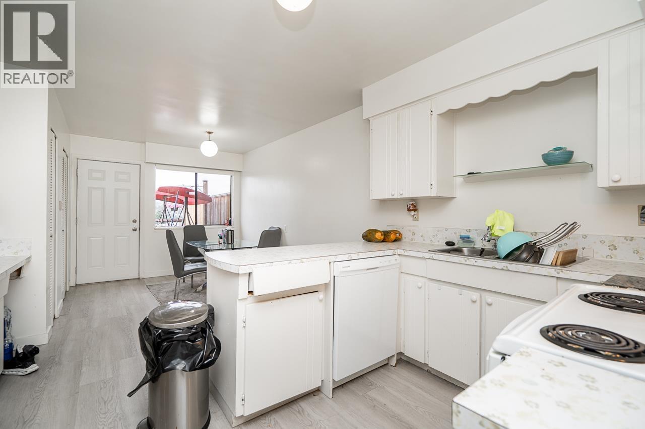 5391 - 5393 Norfolk Street, Burnaby, British Columbia  V5G 1G3 - Photo 4 - R3123548