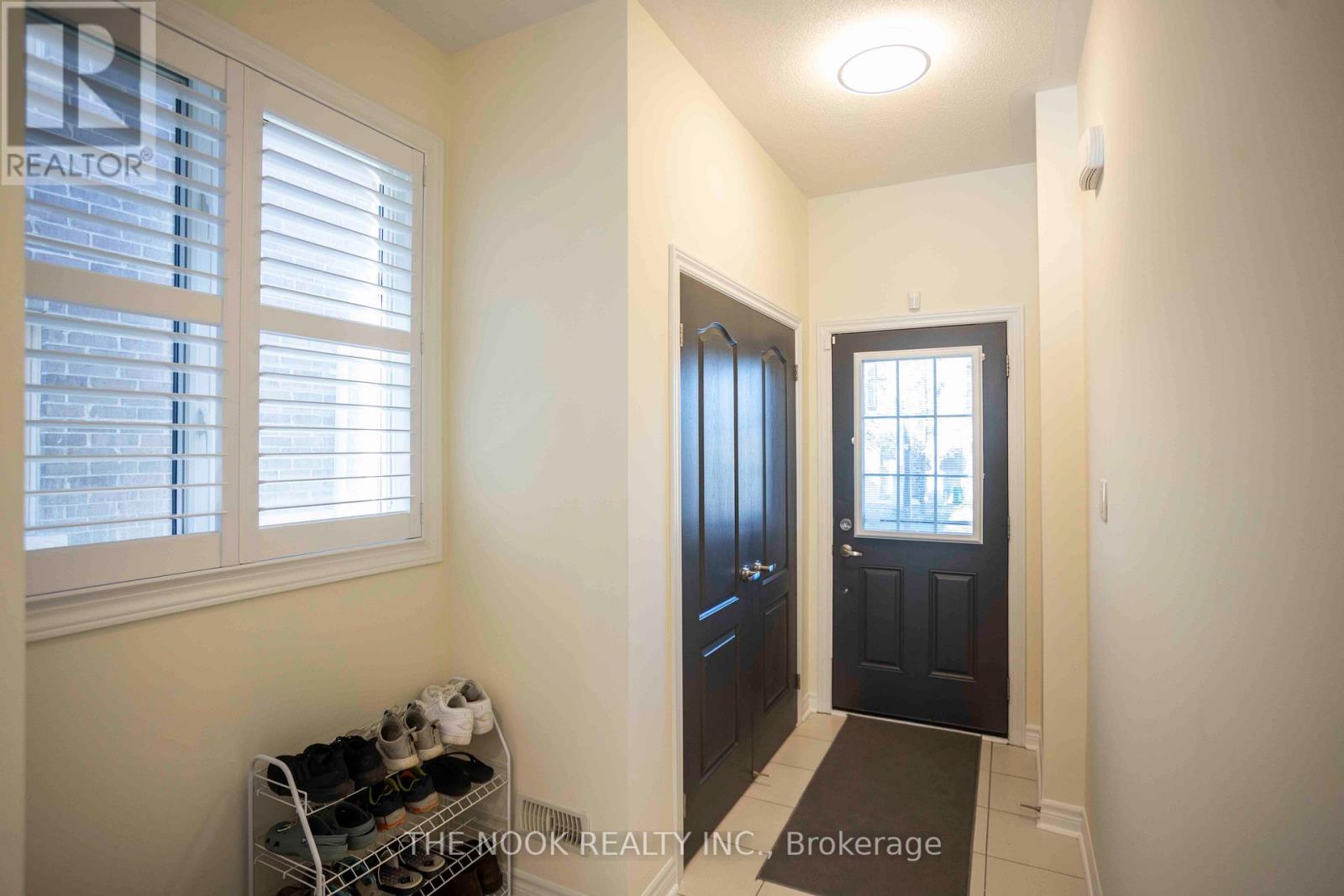 36 Ferris Square, Clarington, Ontario  L1E 0J2 - Photo 5 - E13125016