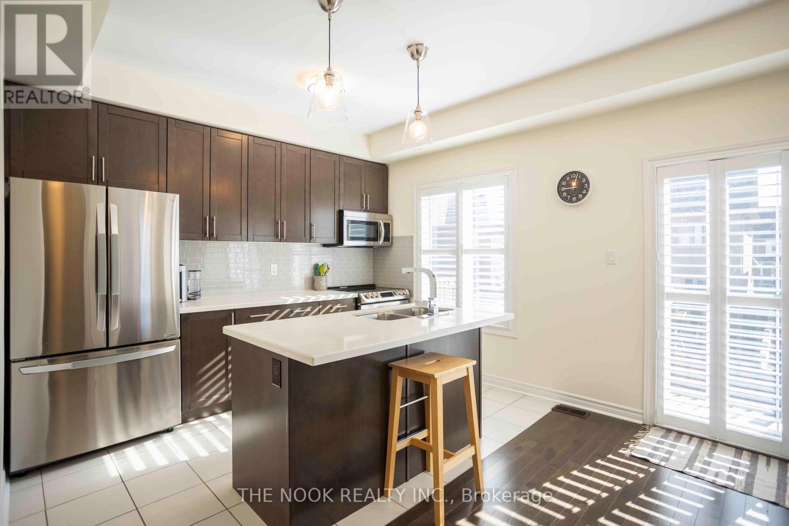 36 Ferris Square, Clarington, Ontario  L1E 0J2 - Photo 7 - E13125016