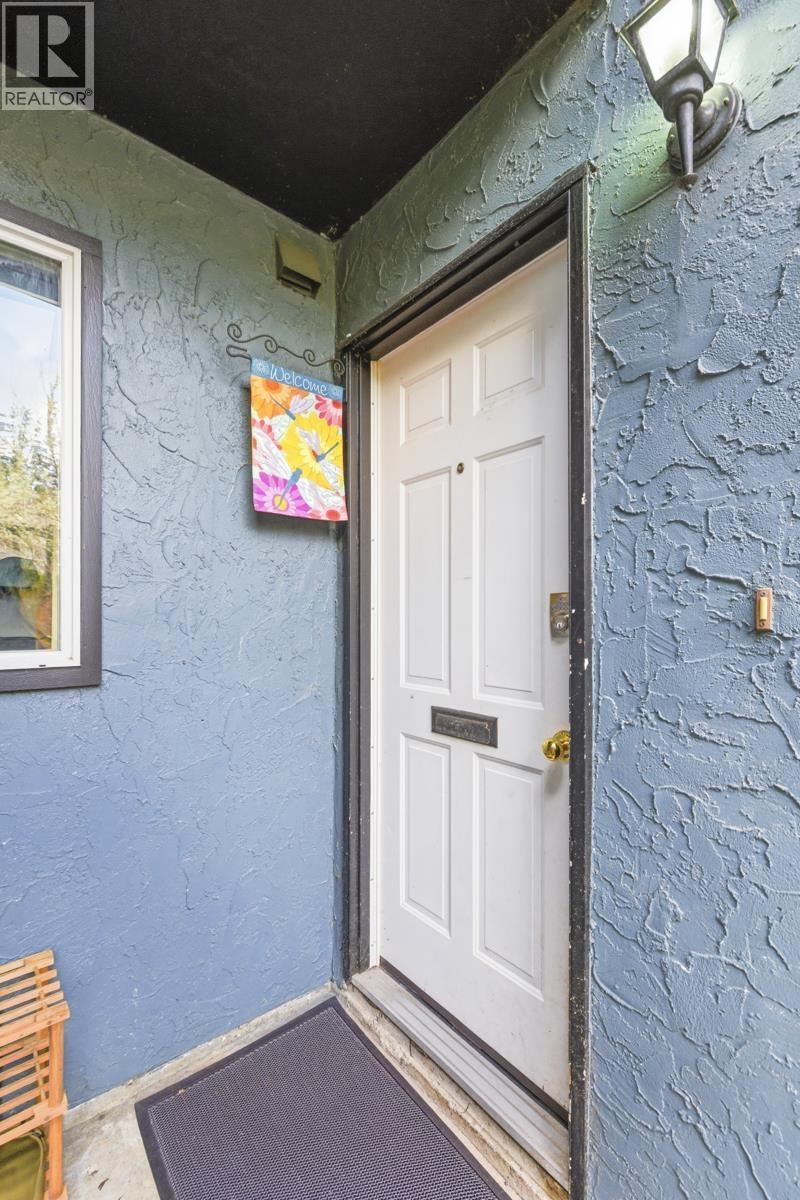 988 Howie Avenue, Coquitlam, British Columbia  V3J 1T3 - Photo 5 - R3123588