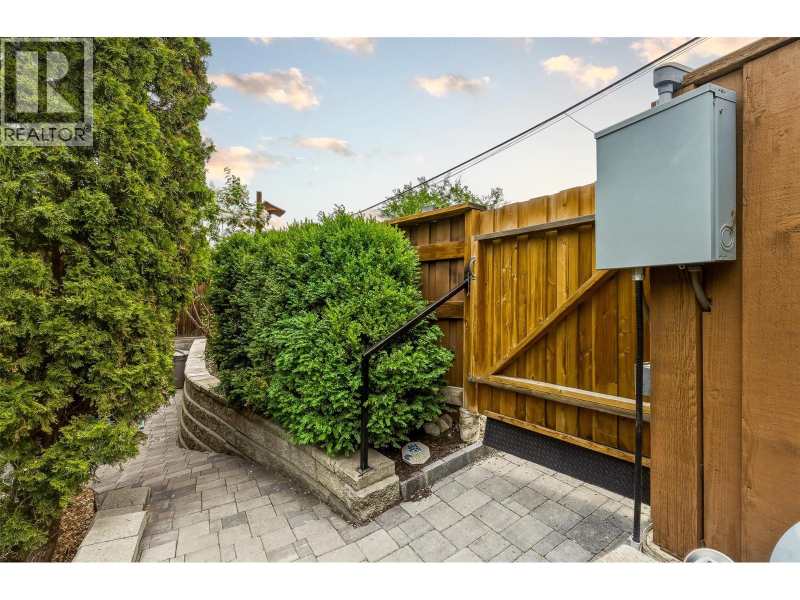 1127 Columbia Street, Kamloops, British Columbia  V2C 2W3 - Photo 57 - 10387401