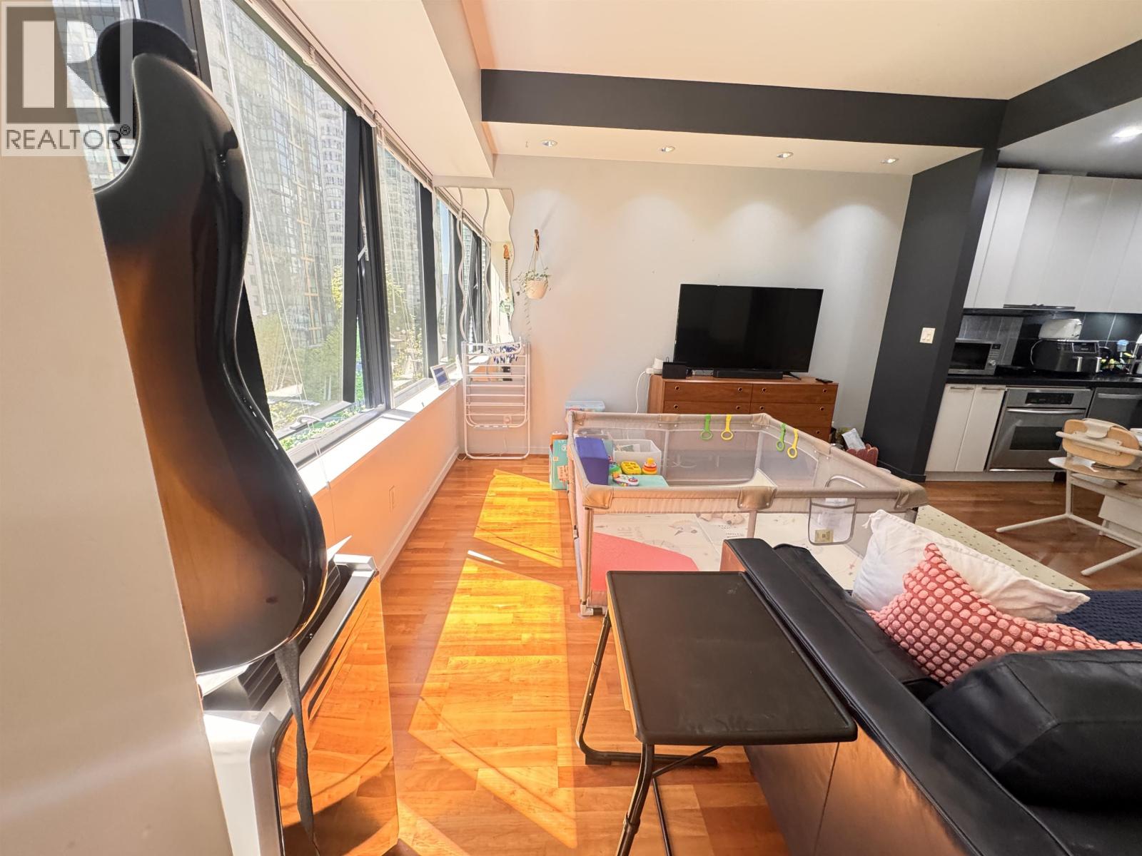 1333 W Georgia Street, Vancouver, British Columbia  V6E 4V3 - Photo 11 - R3123569