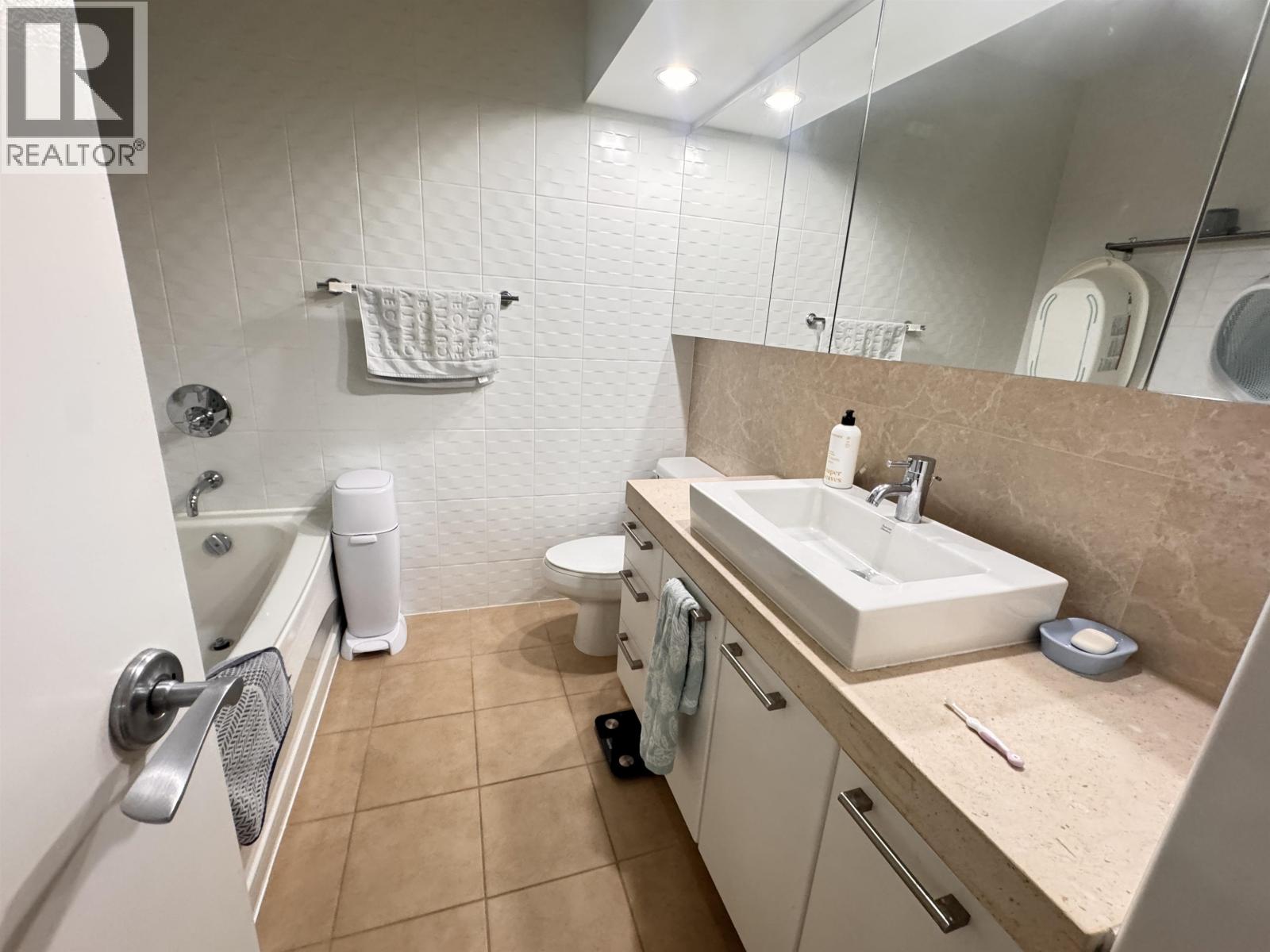 1333 W Georgia Street, Vancouver, British Columbia  V6E 4V3 - Photo 14 - R3123569