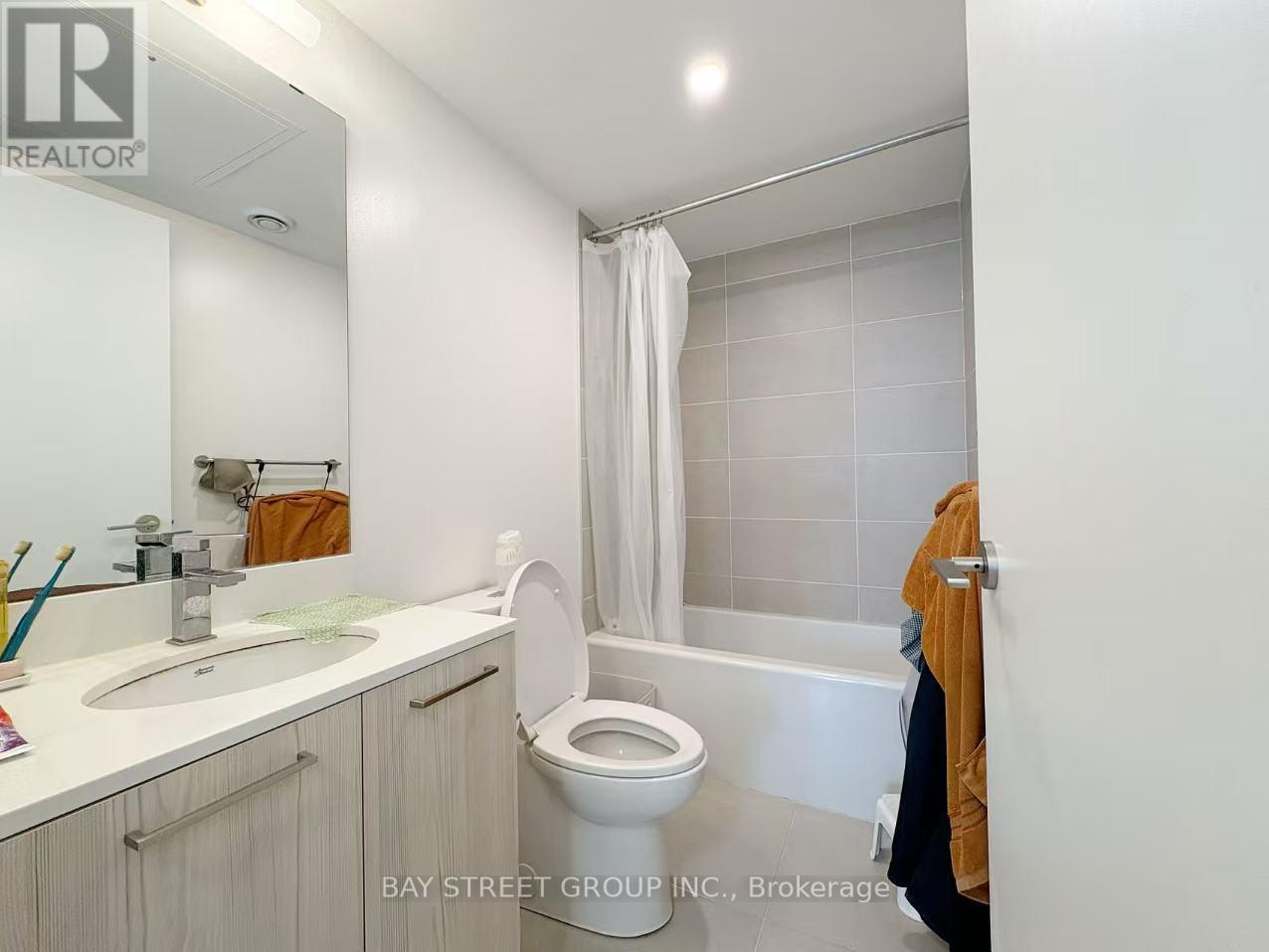 1904 - 65 Mutual Street, Toronto, Ontario  M5B 0E5 - Photo 13 - C13074842