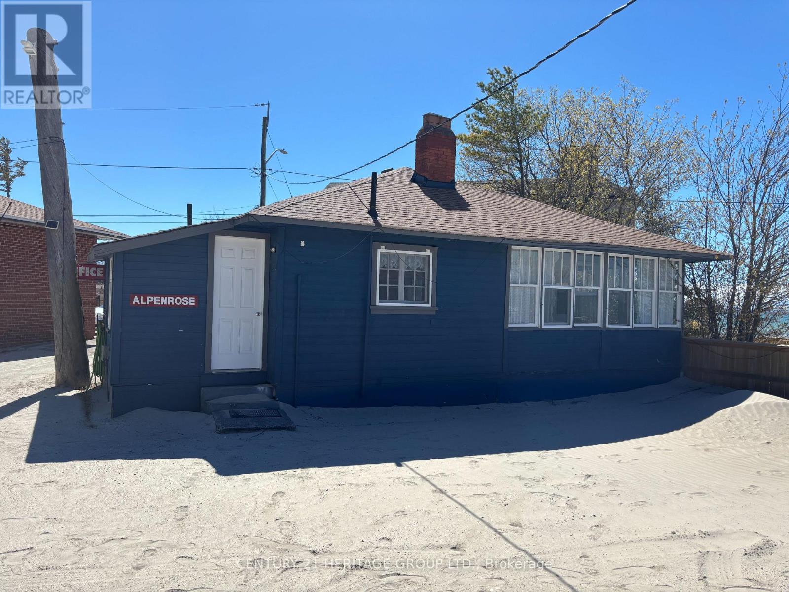 11 12th Street N, Wasaga Beach, Ontario  L9Z 2J9 - Photo 3 - S12996032