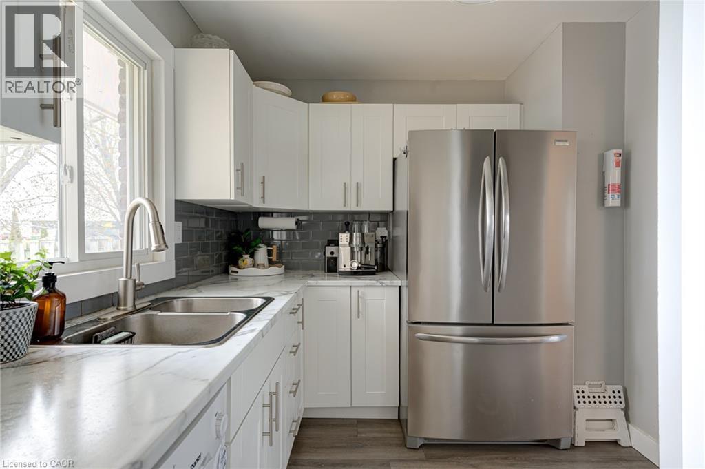 105 Maple Avenue, Stratford, Ontario  N5A 7G8 - Photo 20 - 40828931