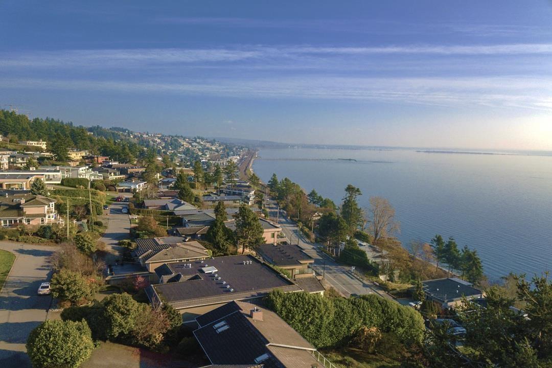 14310 SUNSET DRIVE, White Rock, British Columbia