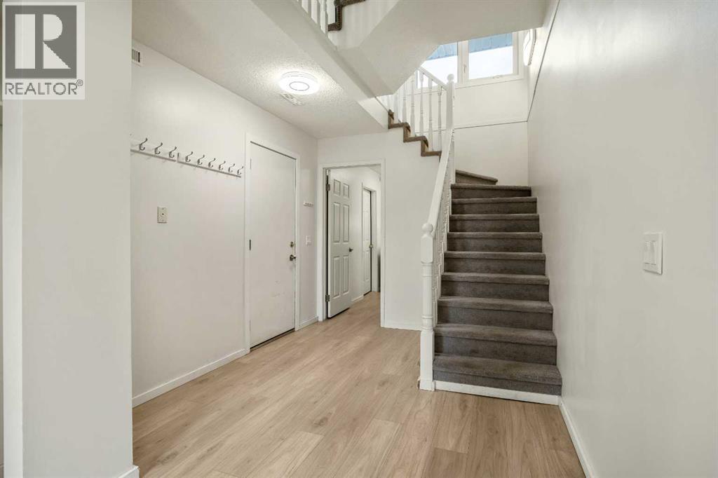 103 Coachway Lane Sw, Calgary, Alberta  T3H 2V9 - Photo 23 - A2290563