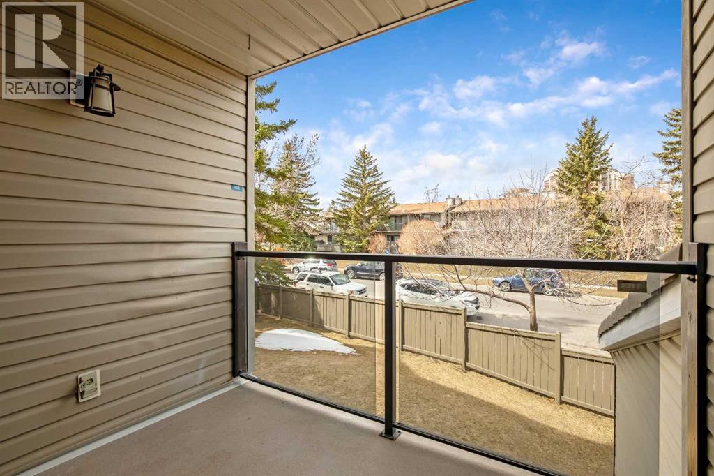 103 Coachway Lane Sw, Calgary, Alberta  T3H 2V9 - Photo 14 - A2290563