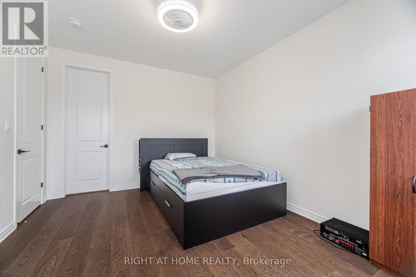 3281 Turnstone Boulevard, Pickering, Ontario  L1X 0M9 - Photo 36 - E13121044
