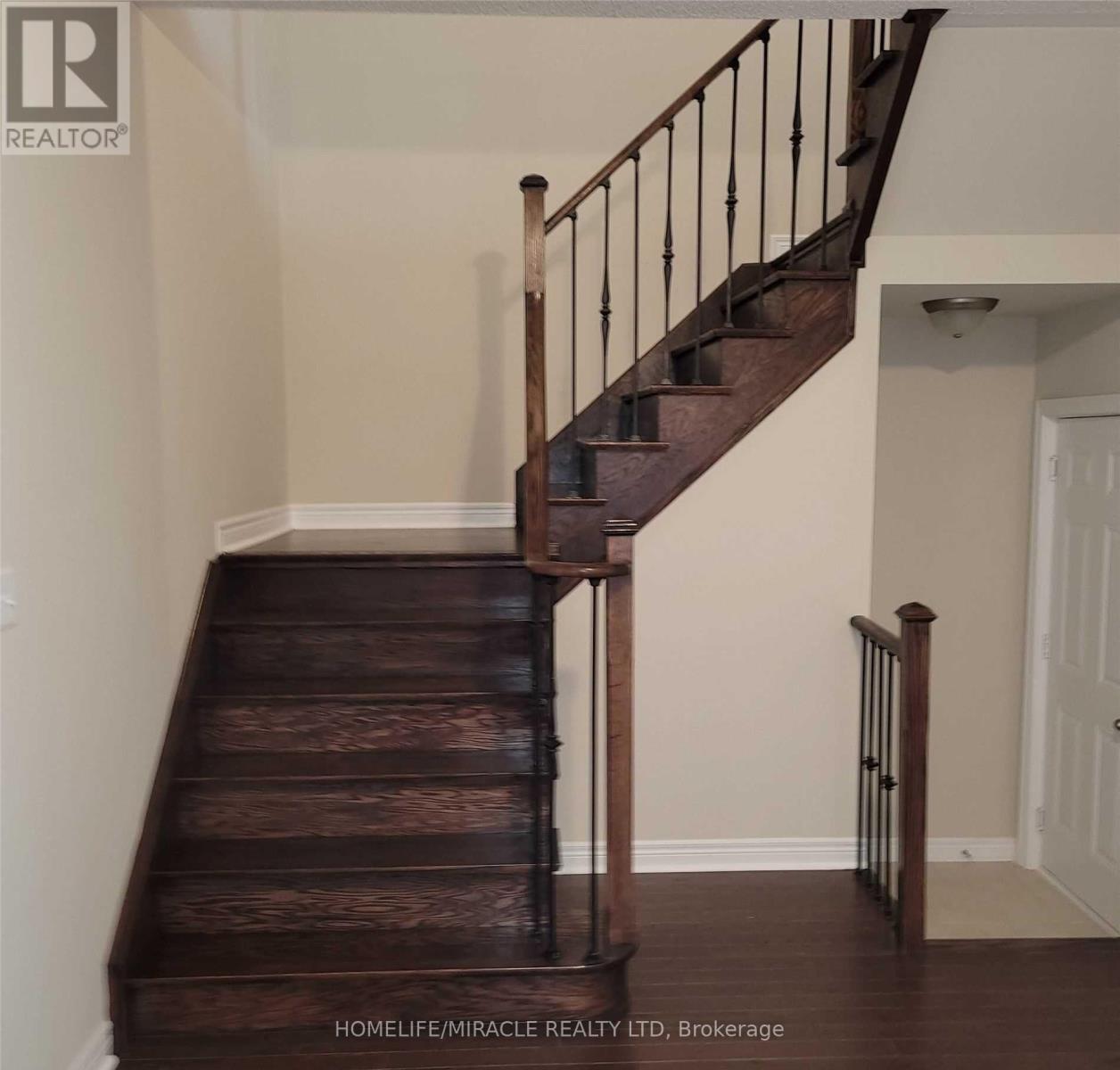 113 Finegan Circle, Brampton, Ontario L7A 4Z9 - Photo 11 - W13125474