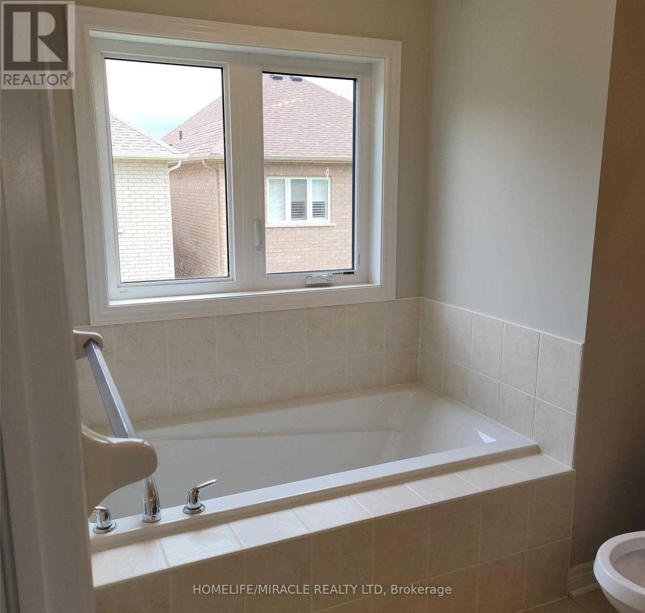 113 Finegan Circle, Brampton, Ontario L7A 4Z9 - Photo 19 - W13125474