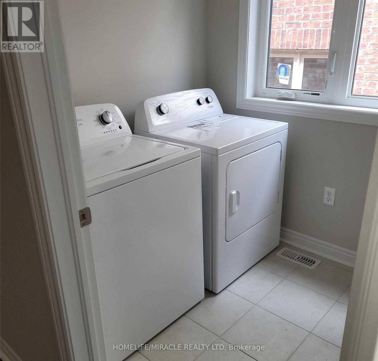 113 Finegan Circle, Brampton, Ontario L7A 4Z9 - Photo 20 - W13125474