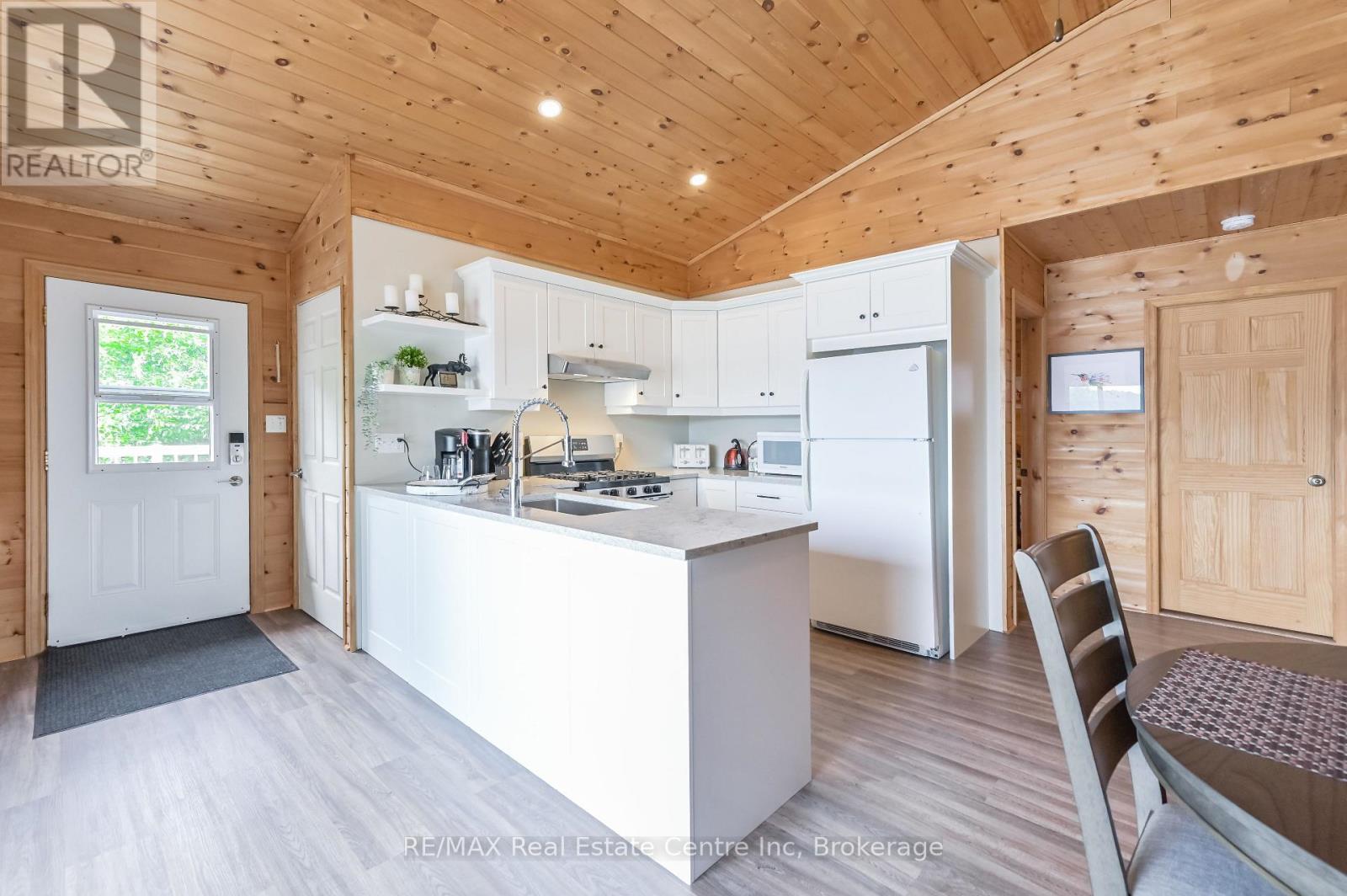 22 South Crane Lake Road, The Archipelago, Ontario  P2A 2W8 - Photo 6 - X12987774